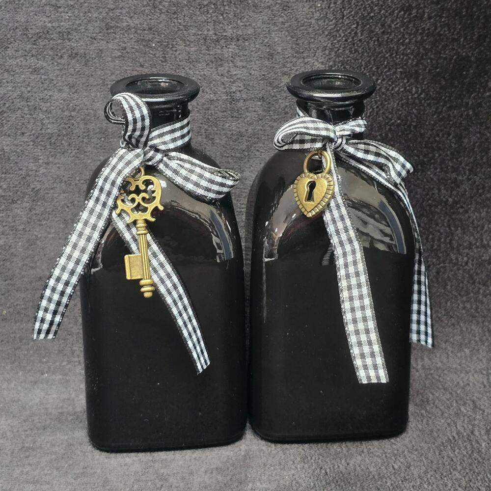 Country Mini Bud Vase Black Bottle Checkered Ribbon with Key & Heart Charms